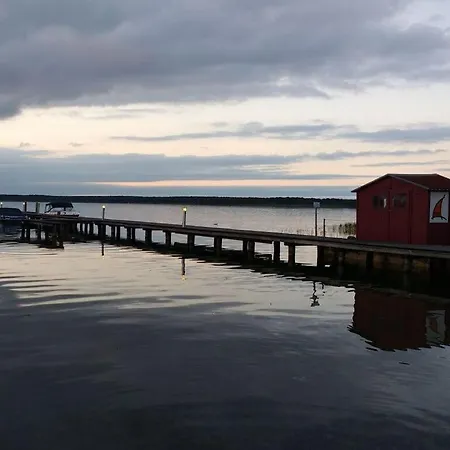 Am Fleesensee 公寓 *